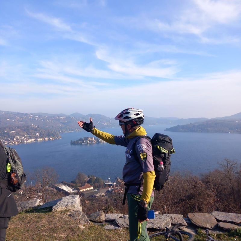 Pasquetta in E-Bike: Tesori Nascosti del Lago d’Orta